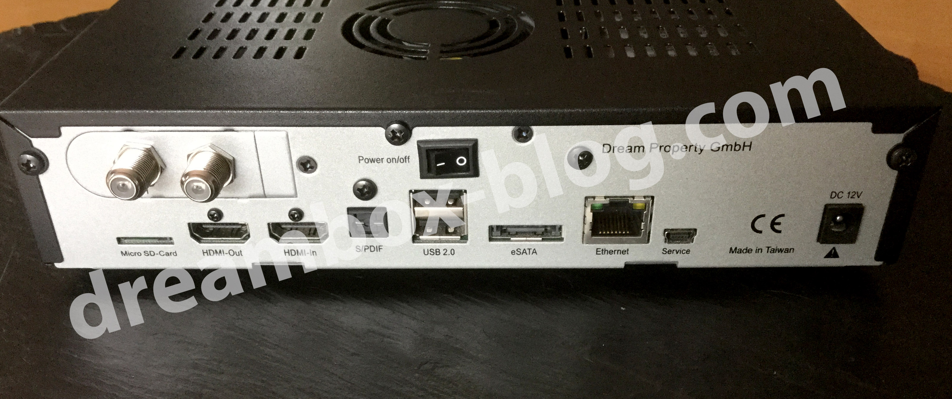 Dreambox 820HD mit dem eingebauten Dual-DVB-S2-Tuner.